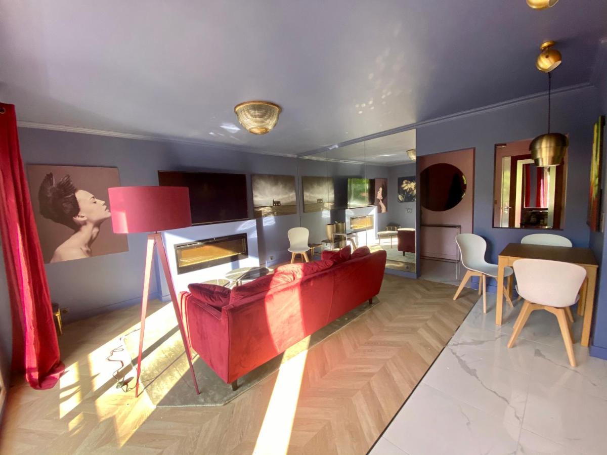 Luxury La Vie En Rose Jacuzzi Terrasse Parking * Parijs